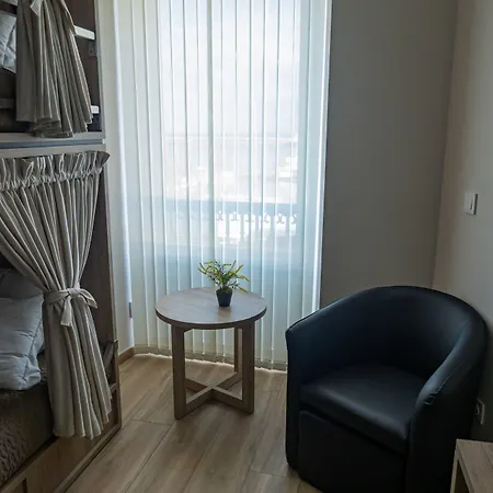 Nereida Хостел Орта